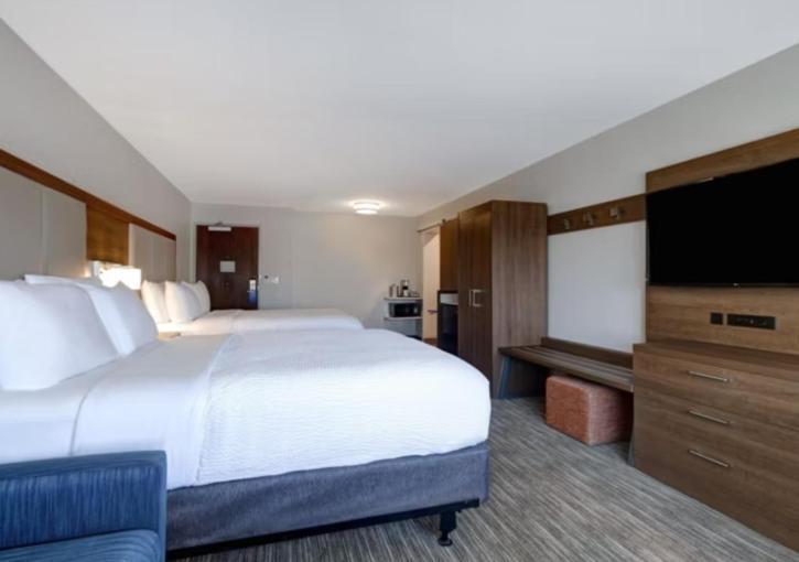 Express & - Detroit - By Ihg Dearborn