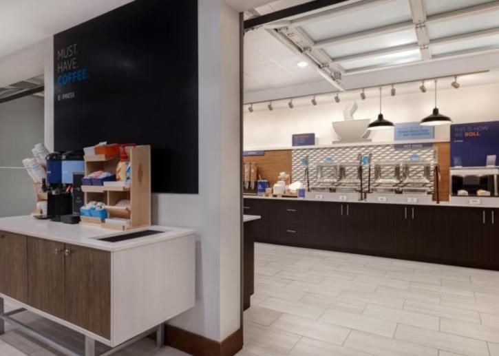 Express & - Detroit - By Ihg 2*