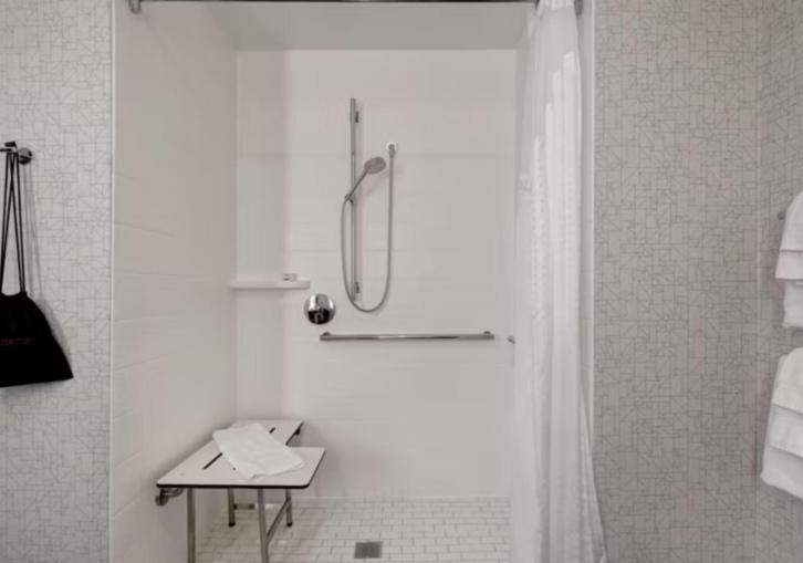 Express & - Detroit - By Ihg 2* Dearborn