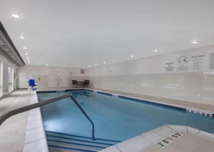 Hotel Express & - Detroit - By Ihg 2*